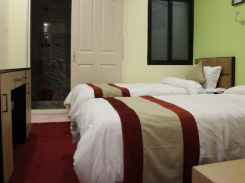 Oyo 105 Hotel Travel Inn Катманду Екстериор снимка