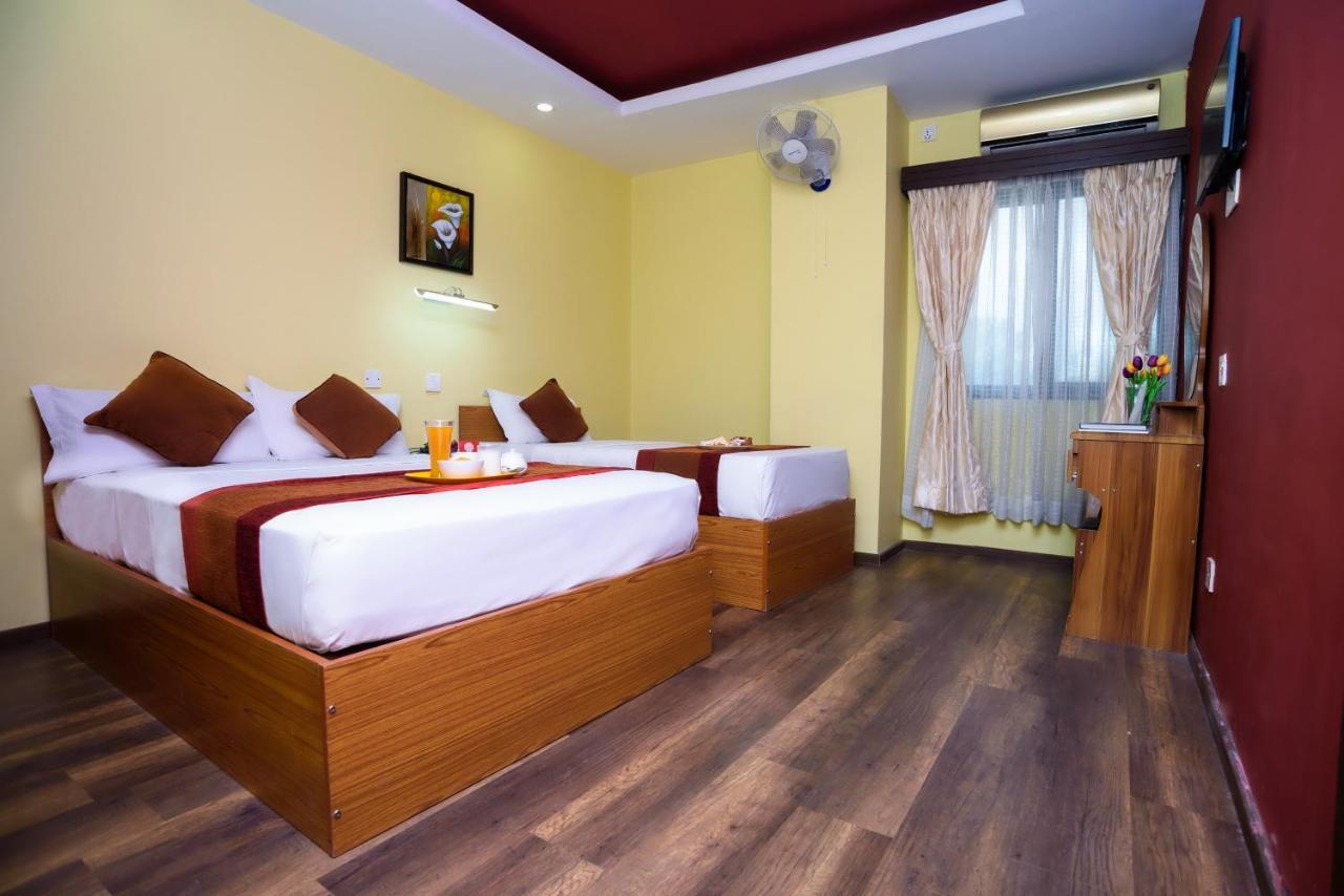 Oyo 105 Hotel Travel Inn Катманду Екстериор снимка