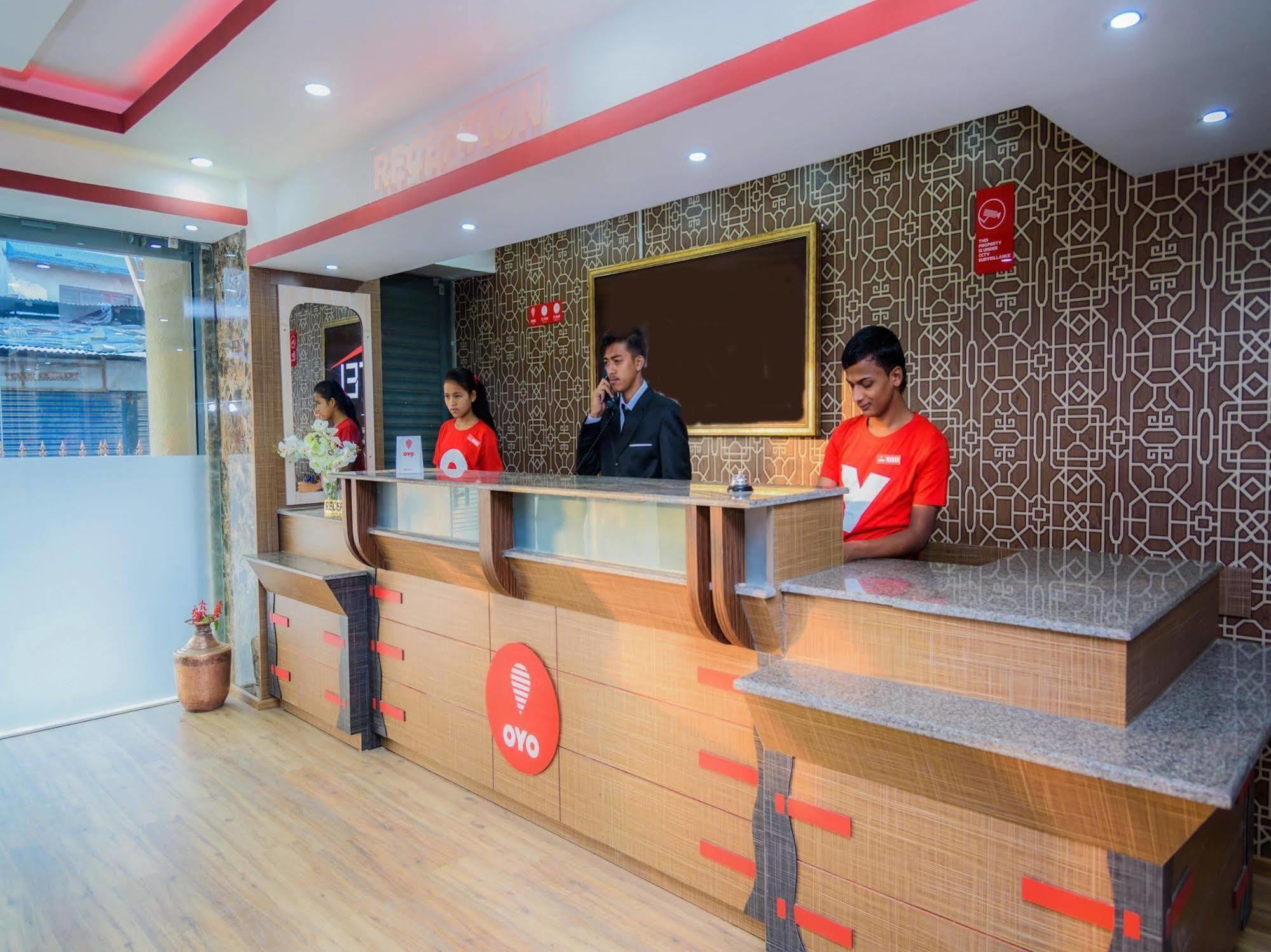 Oyo 105 Hotel Travel Inn Катманду Екстериор снимка