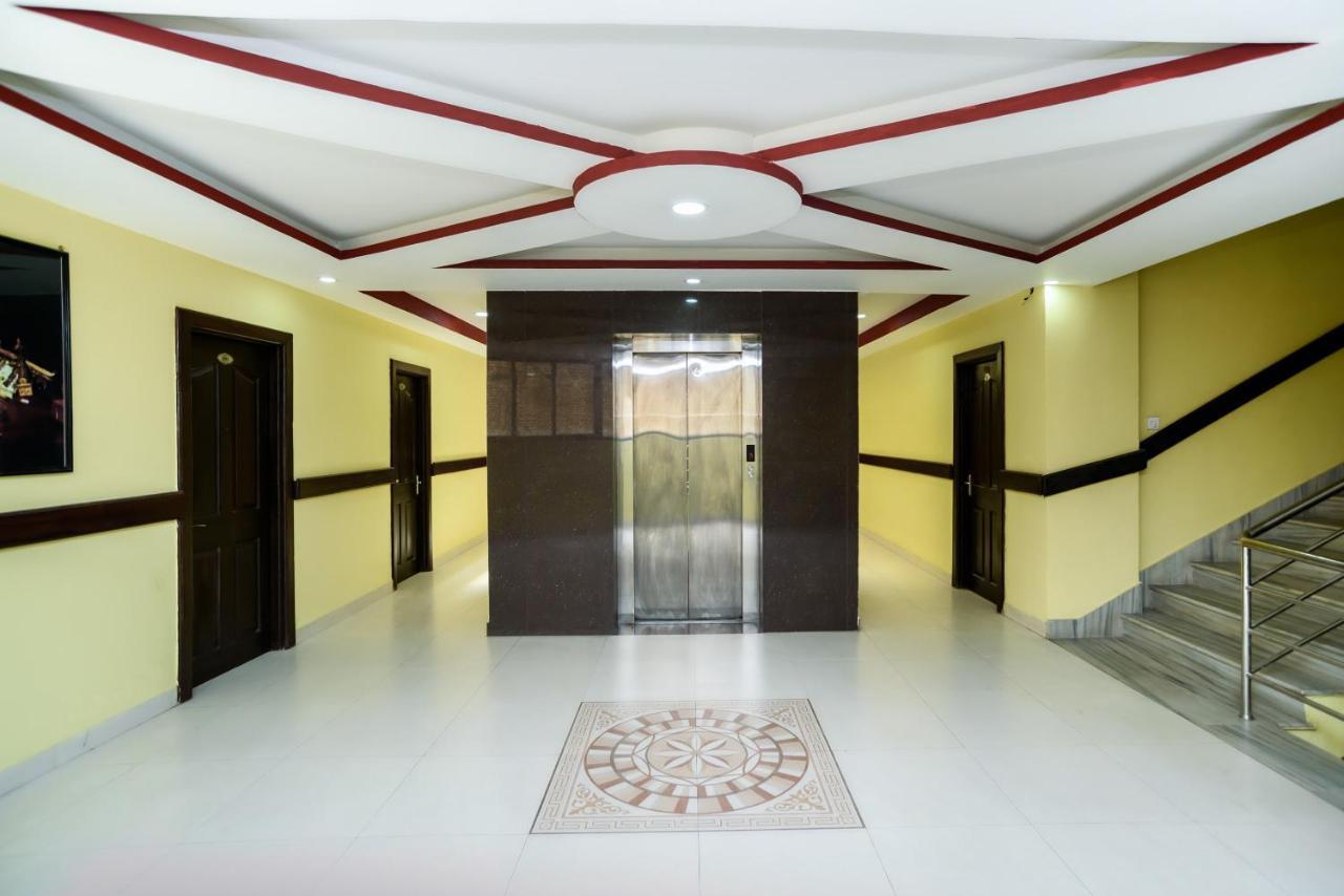 Oyo 105 Hotel Travel Inn Катманду Екстериор снимка